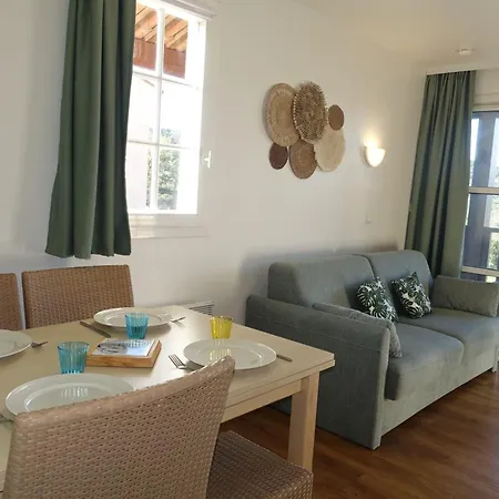 Apartment Studio Village Cap Esterel - Le Village-74 By Interhome *